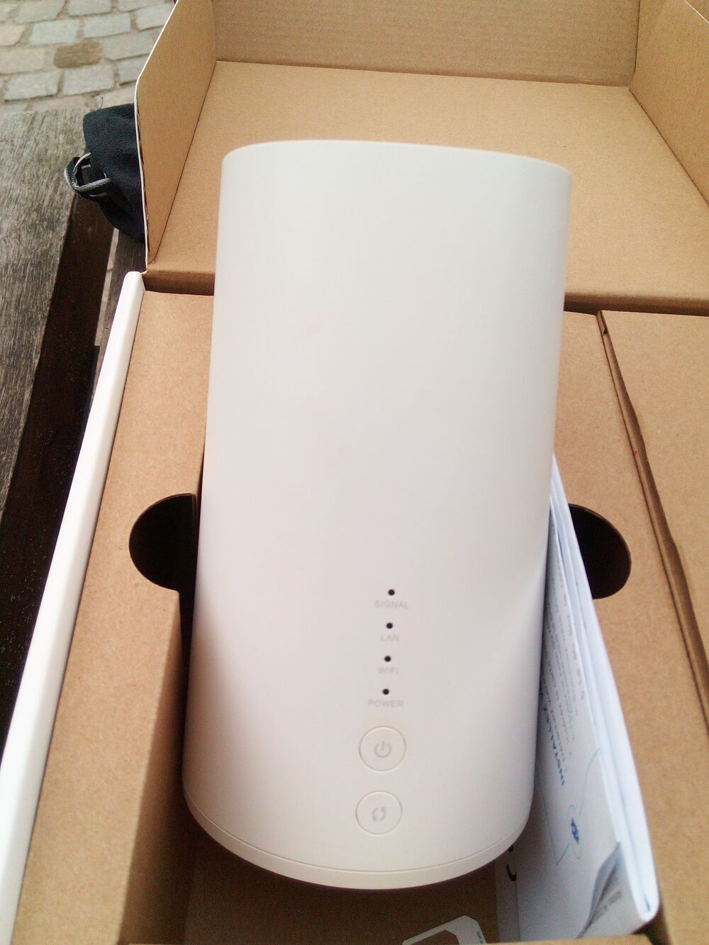 Routeur Huawei wifi 4G+/4G (5G
TR&Egrave;S HAUT D&Eacute;BIT Matériel informatique