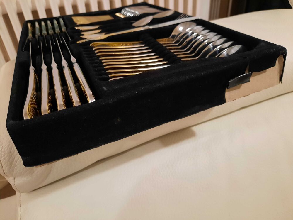m&eacute;nag&egrave;re Sbs 70 pi&egrave;ces 23/24 carat Décoration