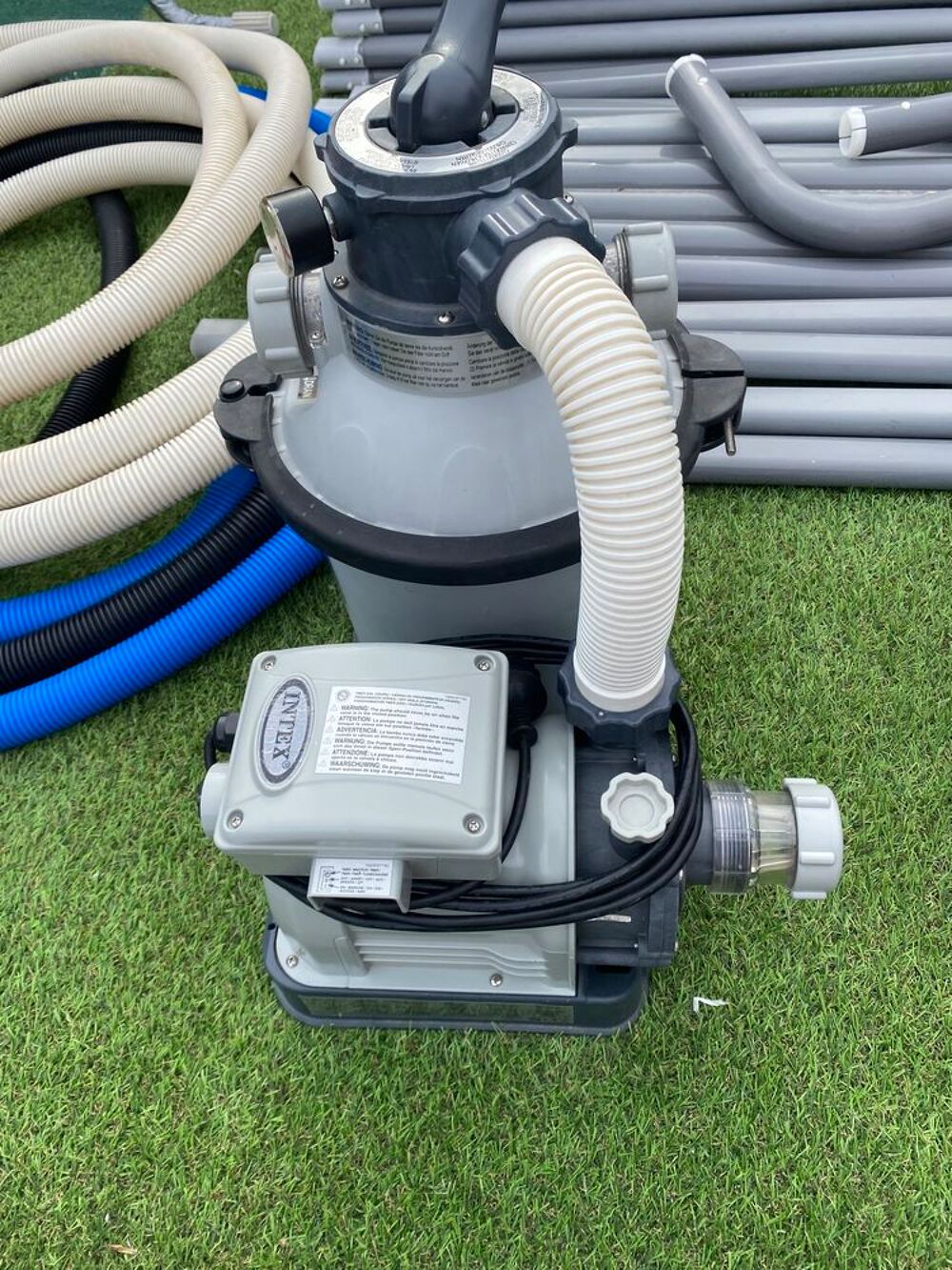 Piscine INTEX hors sol avec accessoires Jardin