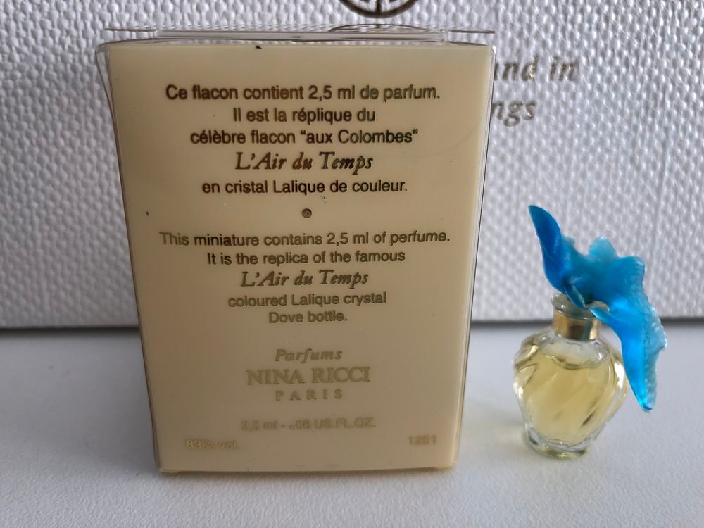 Miniature de parfum L?air du temps colombes bleues 