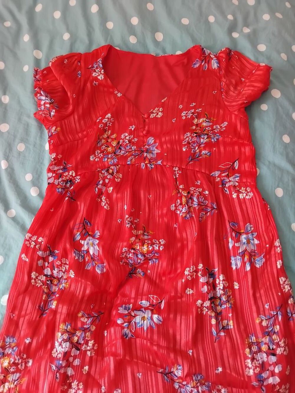 Jeans blouses robes V�tements