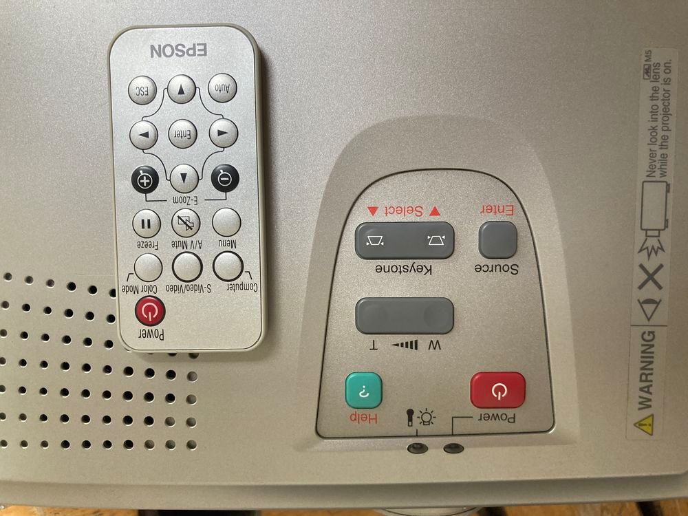 VIDEOPROJECTEUR EPSON EMP 30 Photos/Video/TV