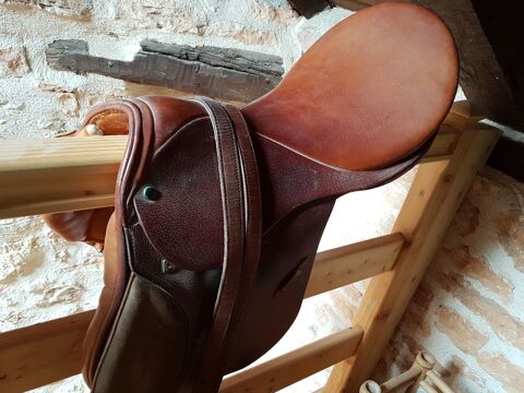 Magnifique selle STUBBEN Mixte 900 64220 Ispoure