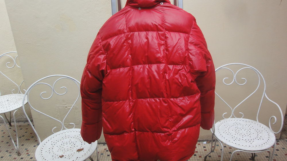Doudoune femme &eacute;tat neuf Vêtements