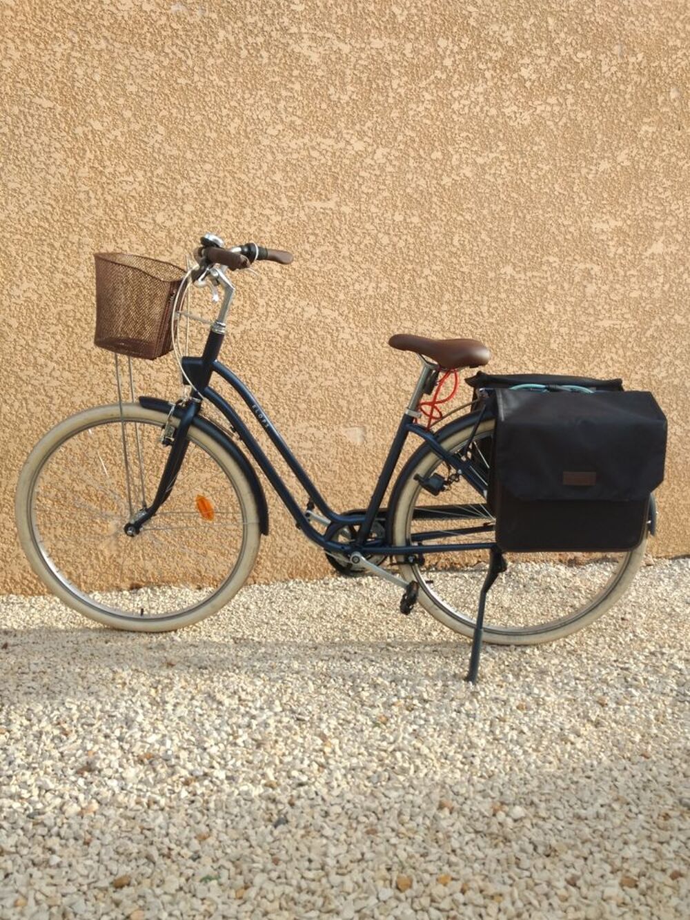 V&eacute;lo de ville femme. Vélos