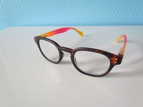 Lunette de vue femme 10 Le Grau-du-Roi (30)