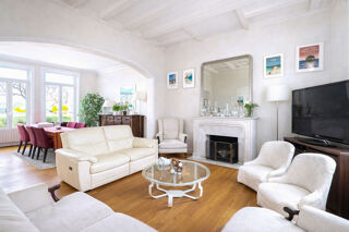  Maison à vendre 11 pièces 201 m²