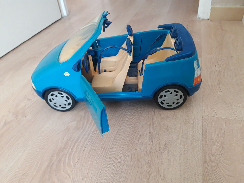 Auto barbie Jeux / jouets