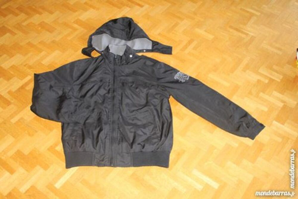 Blouson gris et noir (V8) Vtements