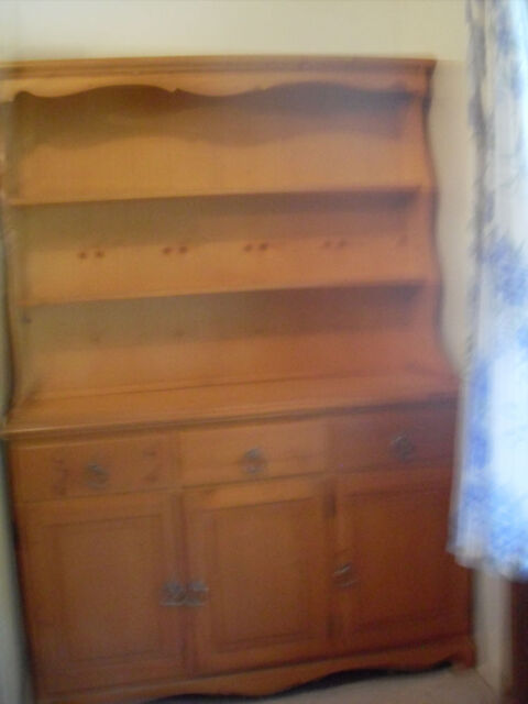 vaisselier pin 75 Saint-Christol-ls-Als (30)