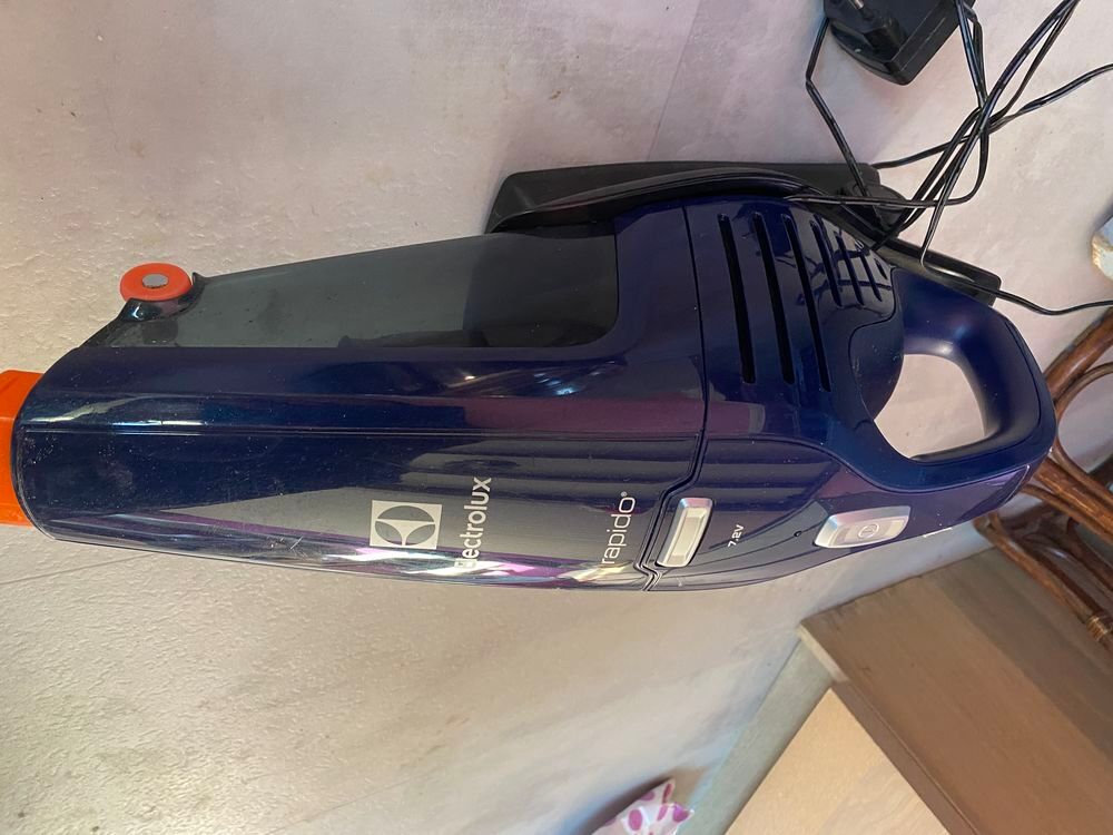 Aspirateur &eacute;lectrolux neuf dans sa bo&icirc;te Electroménager