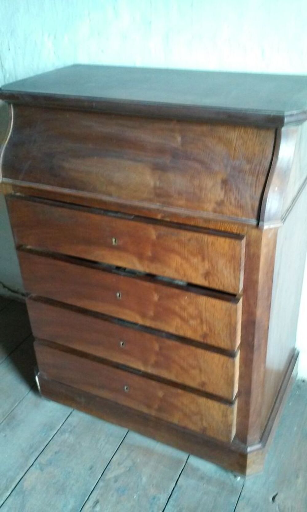 commode de toilette en noyer Louis Philippe et sa bassine Meubles