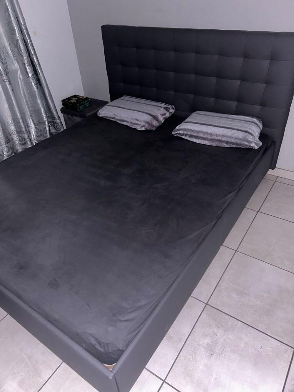 Lit double 2m x 1,60m Meubles