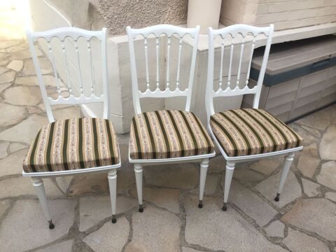 3 chaises vintage 120 Saint-Denis (93)