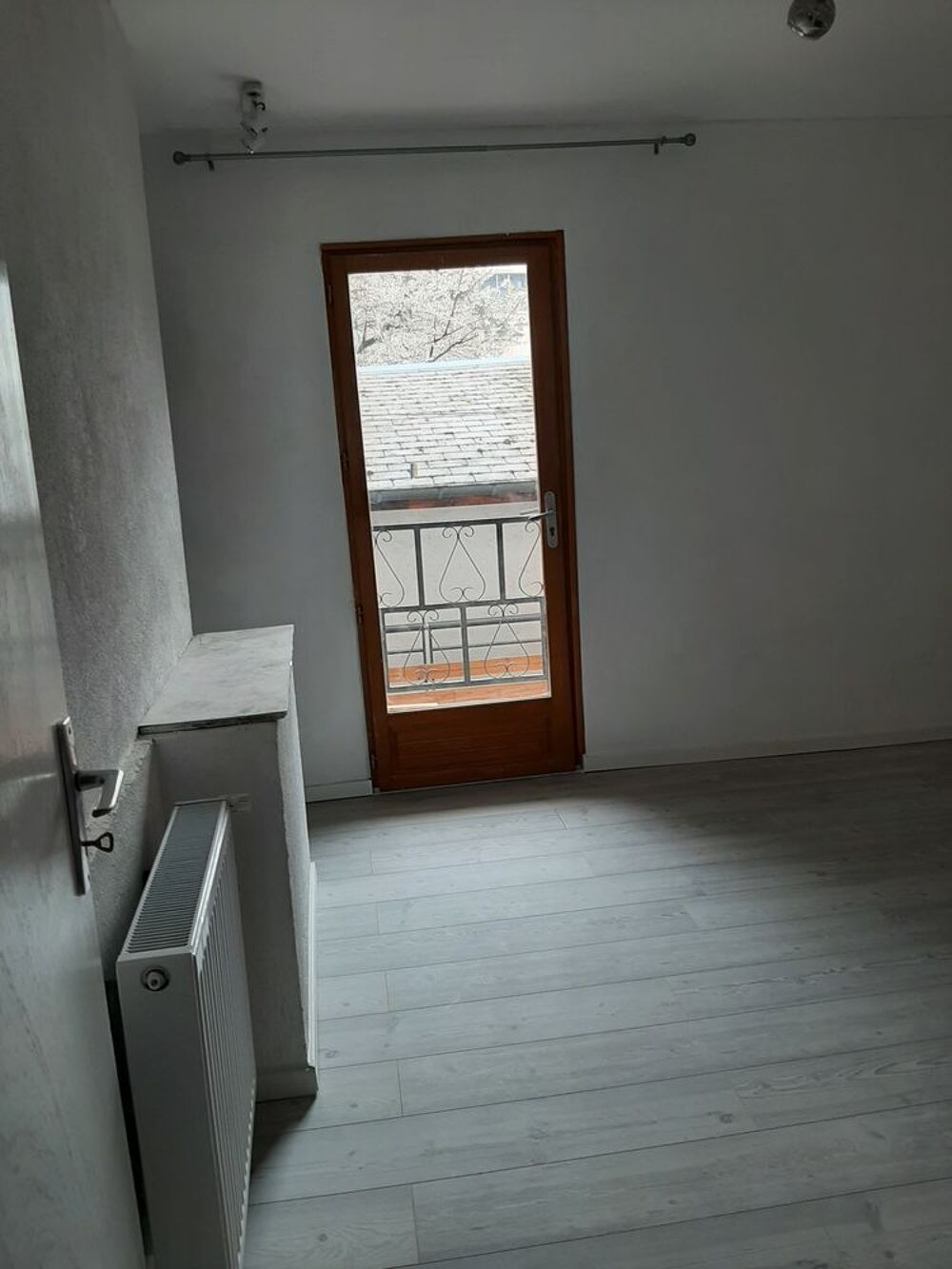 Location Appartement Chambéry 2 chambres + cuisine meublées 49m2 Chambéry