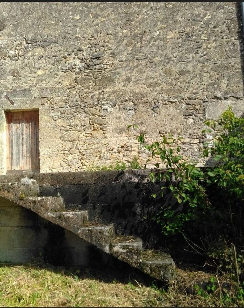 Vente Parking/Garage Ancienne dépendance  grange pouvant servir de garage Villefranche-de-lonchat