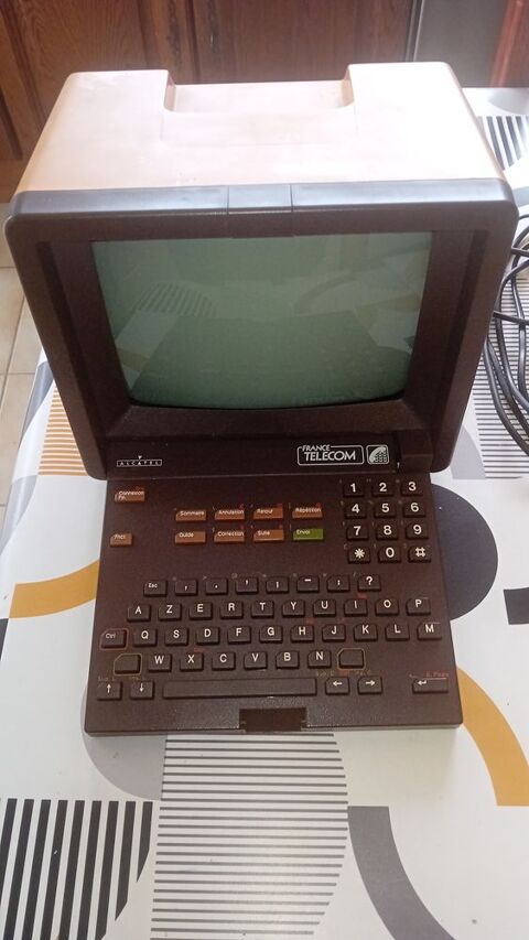 Minitel 1 alcatel 15 Tarbes (65)