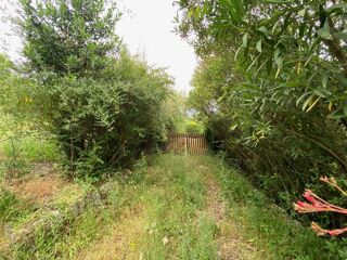  Terrain � vendre 900 m� Grasse