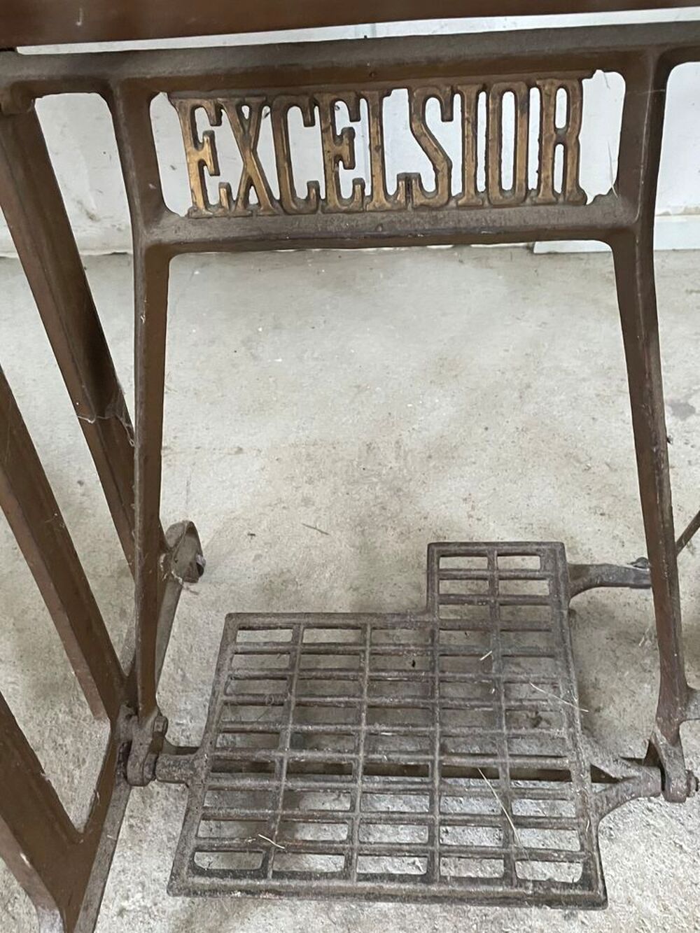 machine &agrave; coudre excelsior bonne etat 