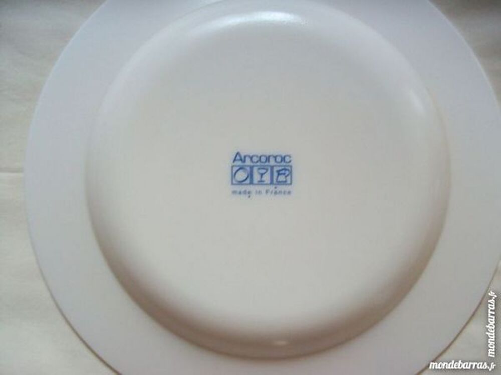 Assiette restaurant Arcoroc filet gris France 24cm vintage Décoration