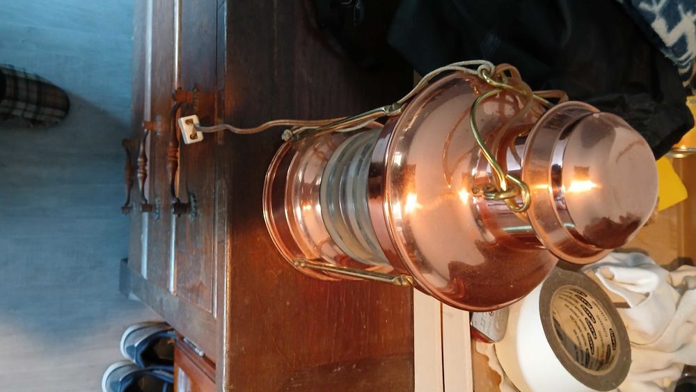 armoire avec un c&ocirc;t&eacute; pendri et un c&ocirc;t&eacute; aitagere Meubles