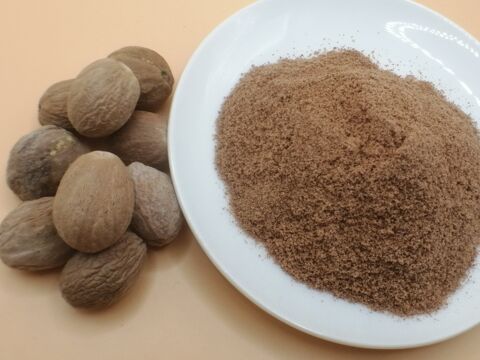 Noix de Muscade dcortique De Madagascar
Noix et Poudre 4 Longages (31)