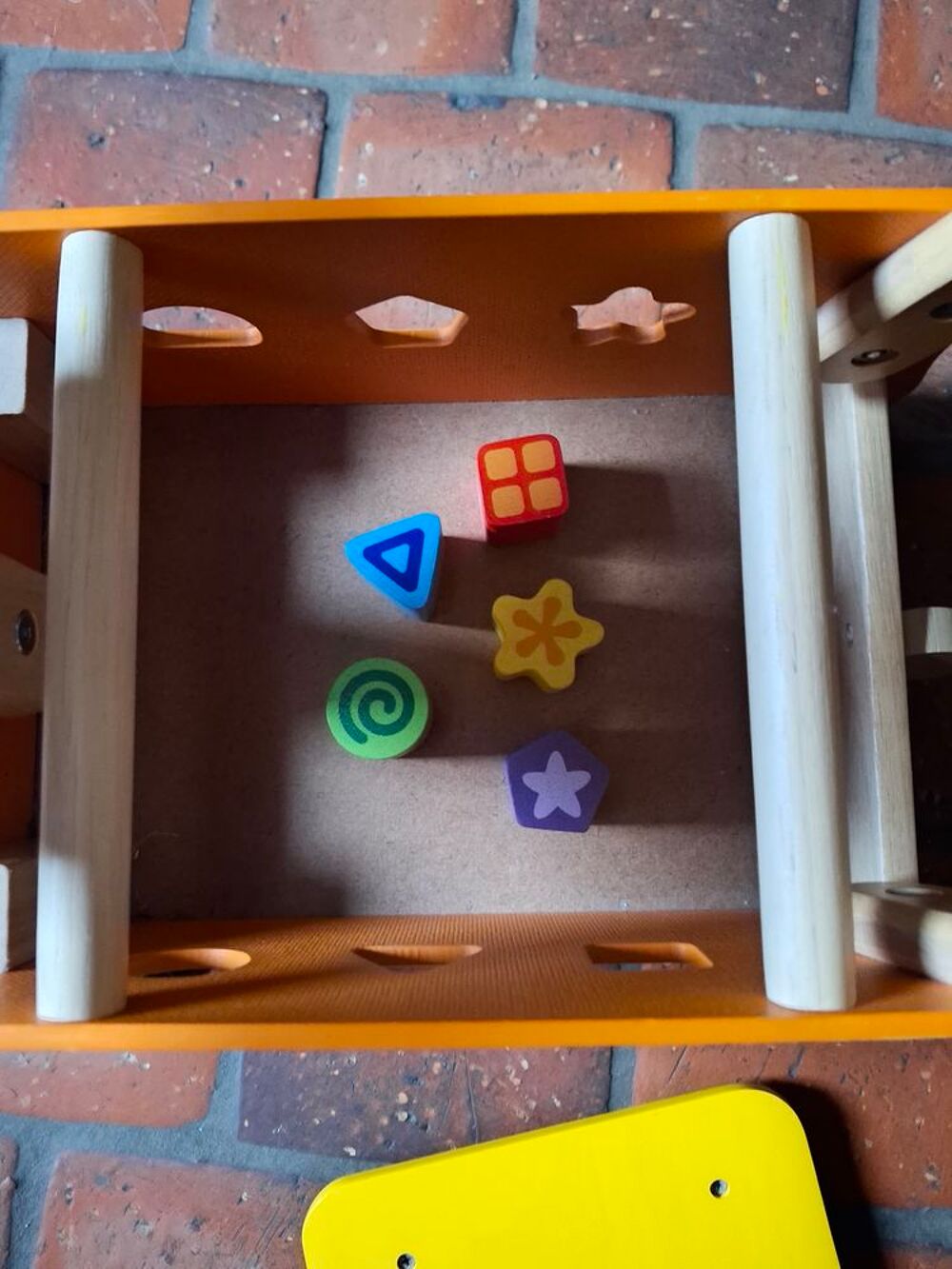 Trotteur marche b&eacute;b&eacute; en bois Jeux / jouets