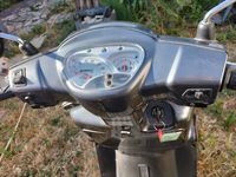 KYMCO 2010 occasion 26200 Mont&eacute;limar