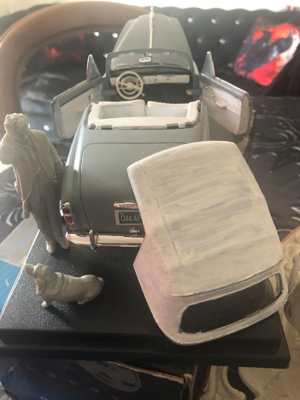 Jolie Peugeot 403 cabriolet marque Welly Columbo 