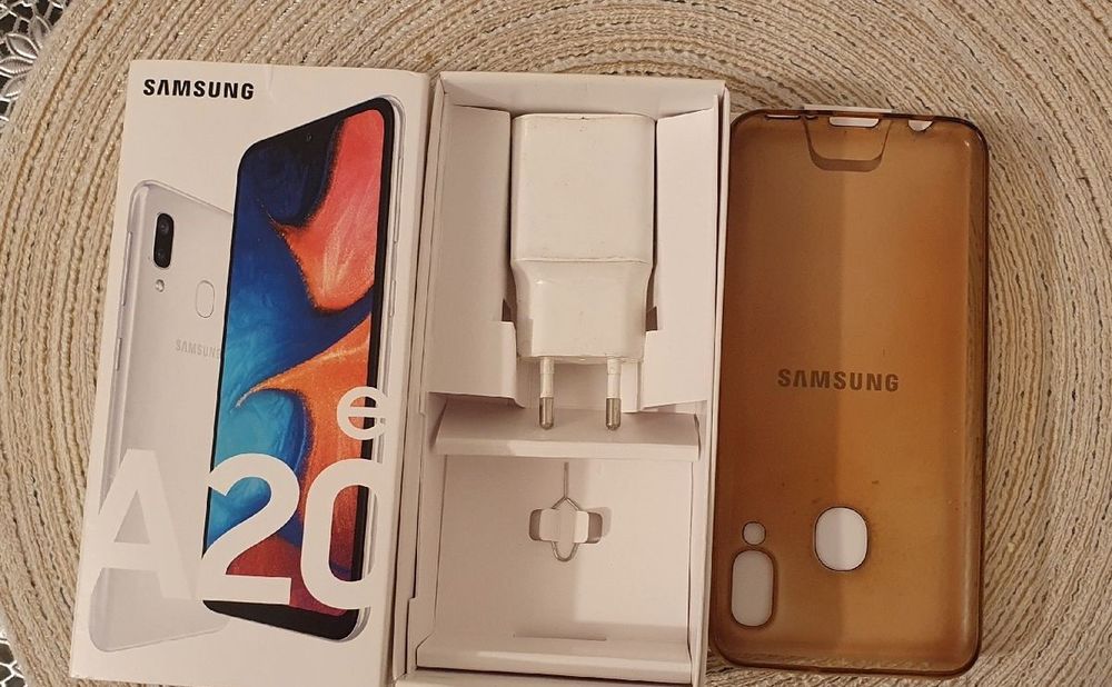 Samsung A20 Téléphones et tablettes