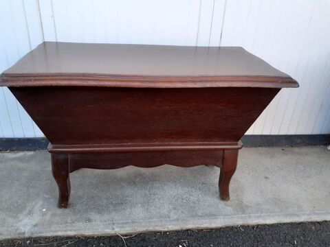 banc avec coffre musical 48 Montluon (03)