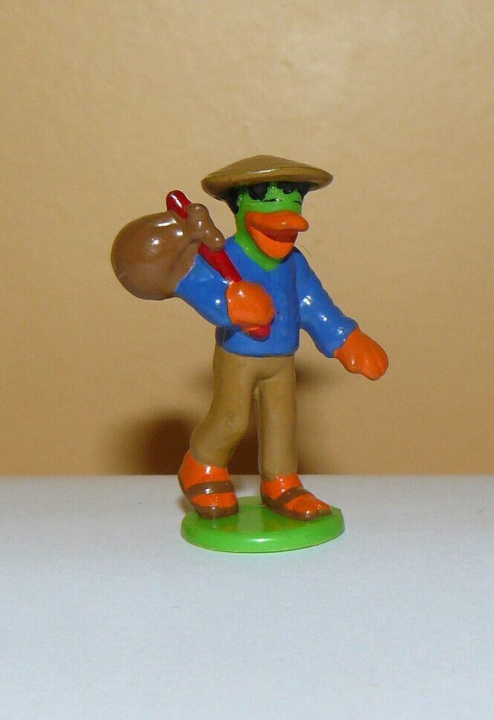  Figurine Pumki - s&eacute;rie Globe Trotter - Maraj&agrave; - Auchan 