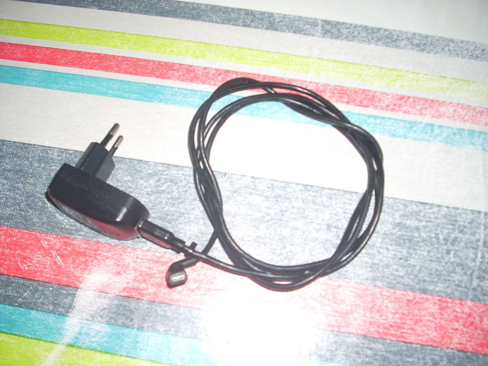 chargeur secteur Y6 2019 noire Téléphones et tablettes