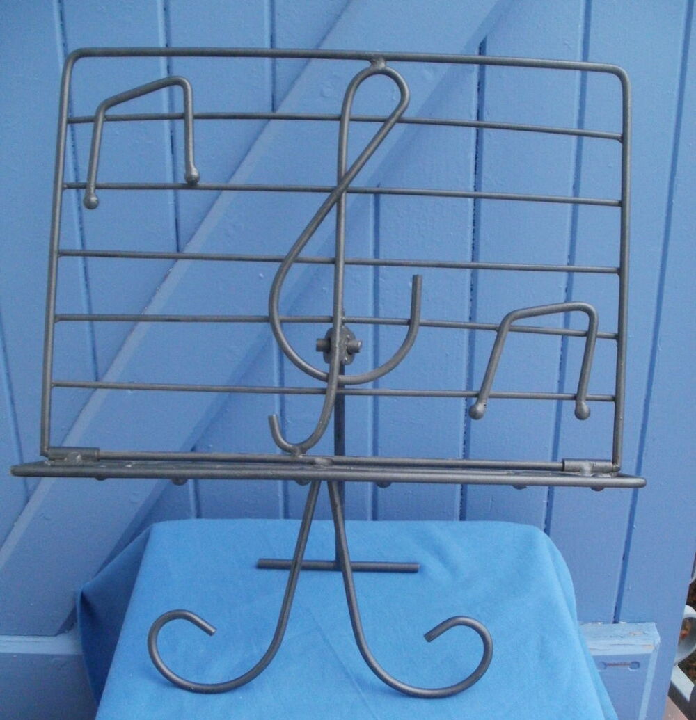 LUTRIN pour partition musique, en m&eacute;tal
Instruments de musique