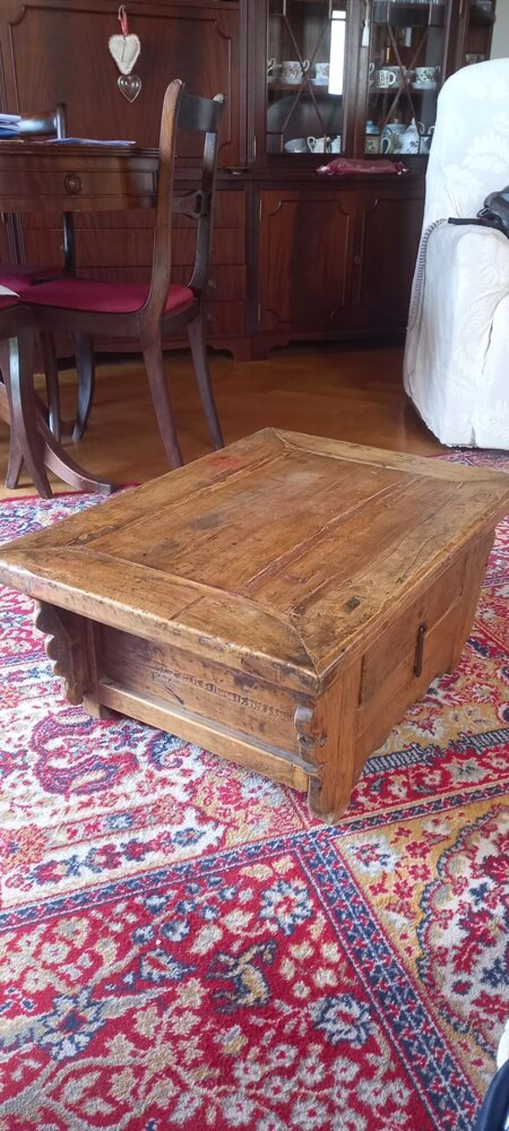 Table basse chinoise ancienne Kang en orme XIXe si&egrave;cle 