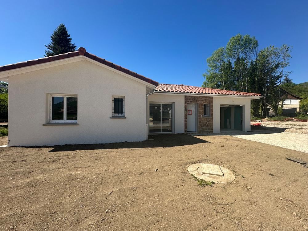 Vente Maison Maison de 118 m2 plain pied sur terrain 618 m2 Villebois