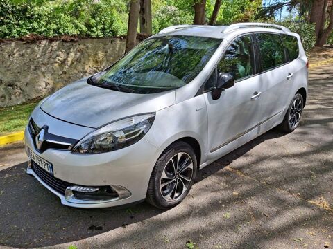 Renault grand scenic iii Grand Sc&eacute;nic dCi 110 Bose Edition