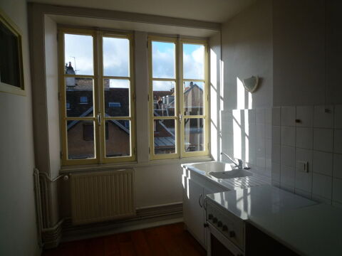  Appartement � louer 3 pi�ces 77 m�