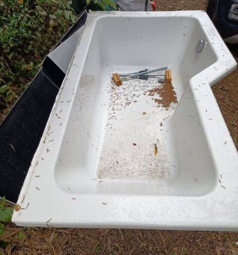 baignoire acrylique blanche asym�trique 60 Soisy-sous-Montmorency (95)