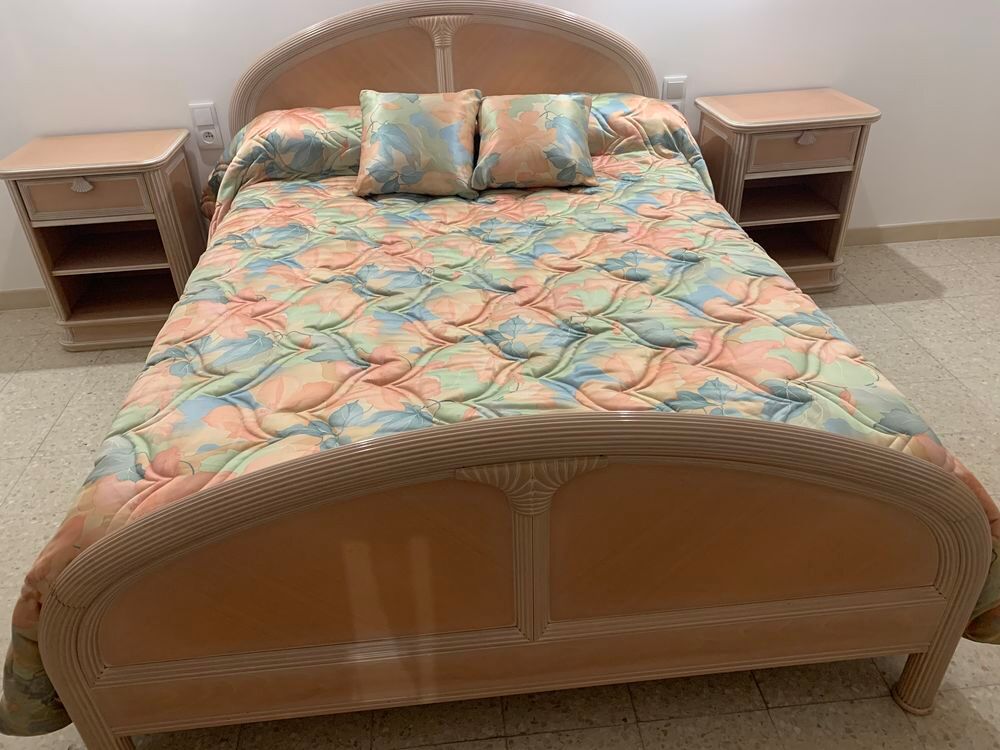 Chambre compl&egrave;te Meubles