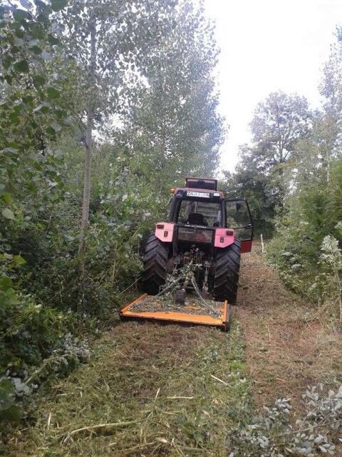 Service broyage avec girobroyeur 0 02250 Marle