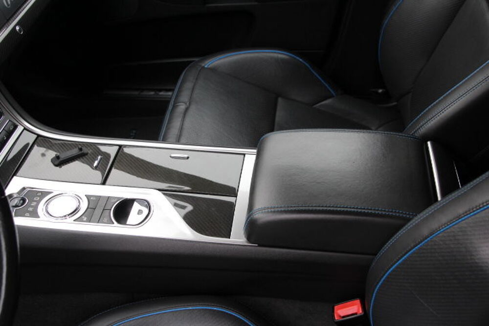 XF Sportbrake V8 5.0 - 550 Suraliment&eacute; R-S A 2014 occasion 59310 Auchy-lez-Orchies