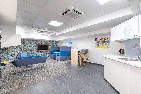 Louez un grand espace de bureau pour 50 personnes &agrave; Paris Saint Lazare 36826 75009 Paris