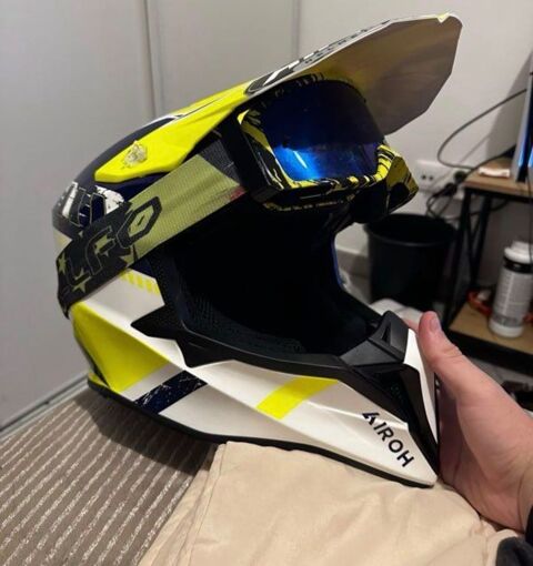 Pi&egrave;ces et &eacute;quipements Moto - Scooter - Quad Casques - v&ecirc;tements moto  occasion Toulon 83000
