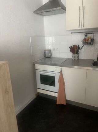  Appartement à louer 2 pièces 45 m² Ajaccio
