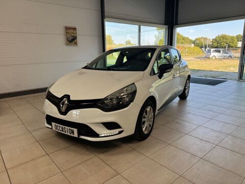Renault clio iv 1.2 i 75 cv LIFE PREMIERE MAIN