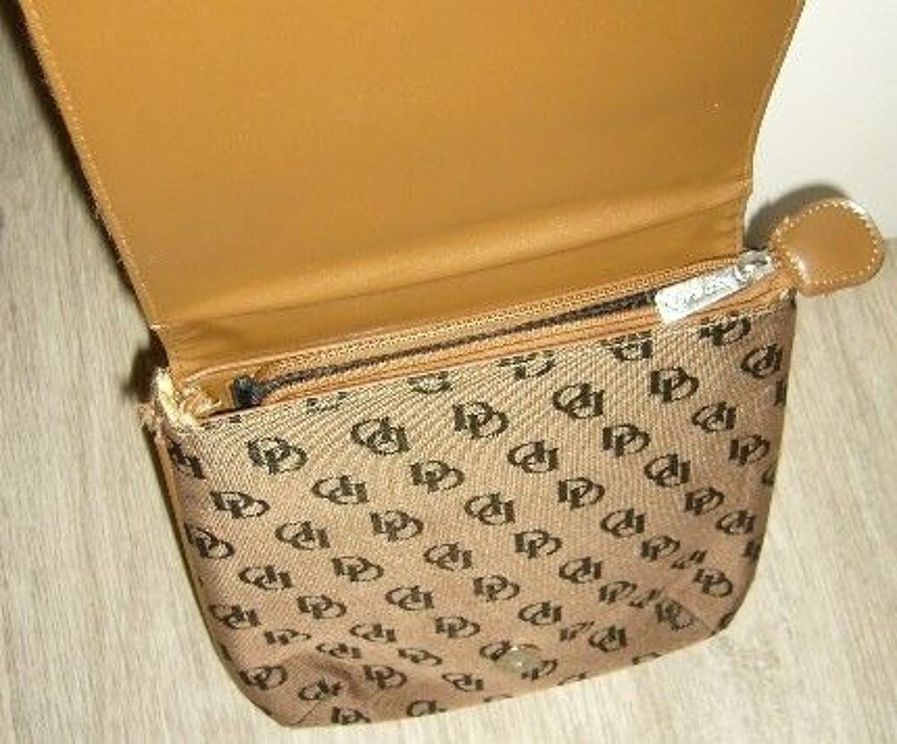 Sac femme avec lani&eacute;re Red Bag's occasion Maroquinerie