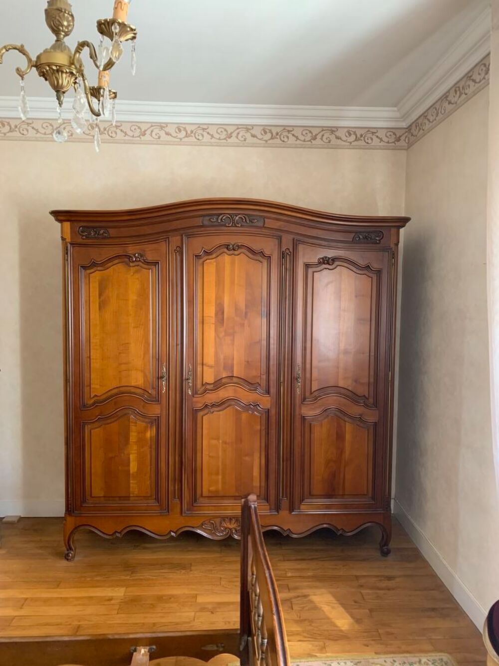 armoire merisier fonc&eacute; bon &eacute;tat Meubles