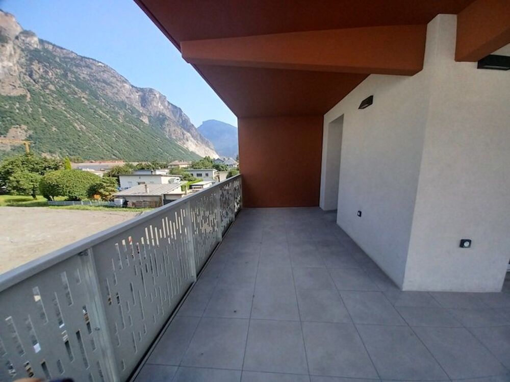 Vente Appartement SAINT JEAN DE MAURIENNE Très beau T4 neuf dans petite copropriété de standing '' Le Moulin des Prés '' 105 m2 + Grande terrasse carrelée 27 m2 Saint-jean-de-maurienne