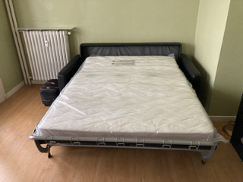 Sofa cuir noir convertible 3 places 1800 Toulon (83)